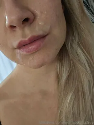 Momssecretsfree OnlyFans Leaked Free Thumbnail Picture - #j8PkfL57sN