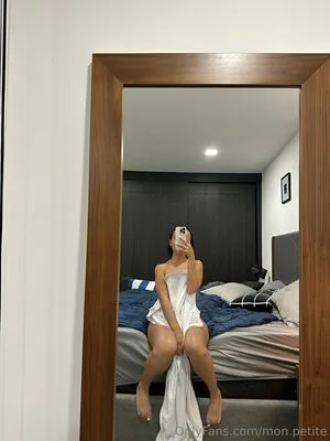 Mon Petite OnlyFans Leaked Free Thumbnail Picture - #t4BKys6ReR