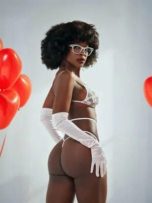 Mona Andre OnlyFans Leaked Free Thumbnail Picture - #N9OtplRCTq