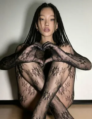 Mona Mi OnlyFans Leaked Free Thumbnail Picture - #XojroogoOR