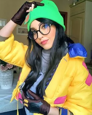 Mona Schon OnlyFans Leaked Free Thumbnail Picture - #D5E4RFSpU4