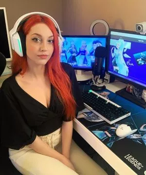 Mona Schon OnlyFans Leaked Free Thumbnail Picture - #ykofC6FzBE