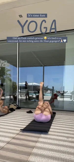 Mone Mahoni OnlyFans Leaked Free Thumbnail Picture - #KoKZpkv0aS