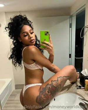 Moneyworldkardi OnlyFans Leaked Free Thumbnail Picture - #PY5t3i6yi1