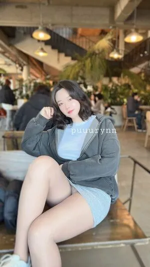 Mong Seri OnlyFans Leaked Free Thumbnail Picture - #B1Bdcsxsyh
