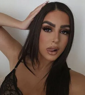Monia T OnlyFans Leaked Free Thumbnail Picture - #4SANemf8Vc