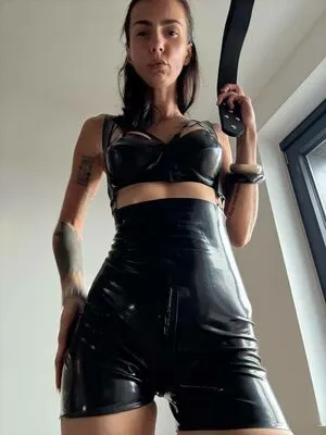 Monica De Mistress OnlyFans Leaked Free Thumbnail Picture - #AV02BpPGrj