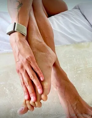 Monica De Mistress OnlyFans Leaked Free Thumbnail Picture - #BcK3sl4fur