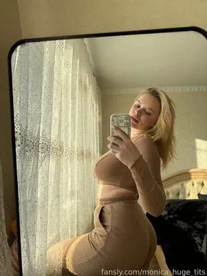 Monica Huge Tits OnlyFans Leaked Free Thumbnail Picture - #3Pqxhq8xVG