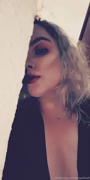 Moniiquexxx OnlyFans Leaked Free Thumbnail Picture - #68BSNLRdCD
