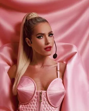 Monique Alfradique OnlyFans Leaked Free Thumbnail Picture - #B3sDOfSntD