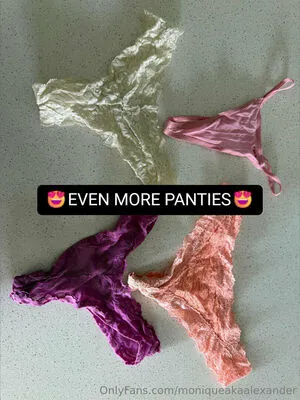 Moniqueakaalexander OnlyFans Leaked Free Thumbnail Picture - #tkvaXc0Wr1