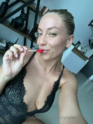 Monroeglam OnlyFans Leaked Free Thumbnail Picture - #RHMlnyKwh7
