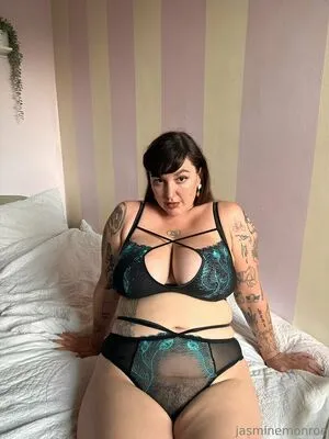 Monroeteases OnlyFans Leaked Free Thumbnail Picture - #e3jNOWbgKm