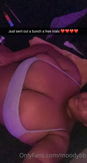 Moodybb OnlyFans Leaked Free Thumbnail Picture - #Y22Film1rm