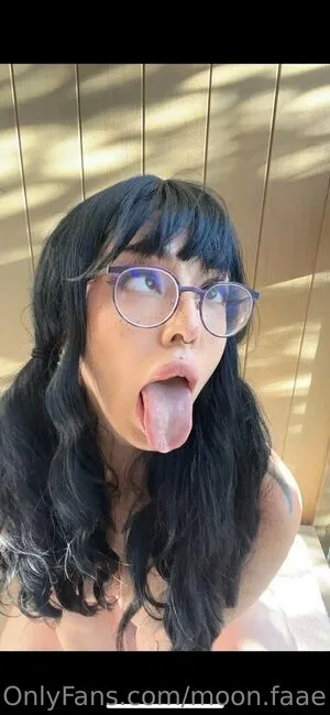Moon Faae OnlyFans Leaked Free Thumbnail Picture - #d1zkh6Ntho