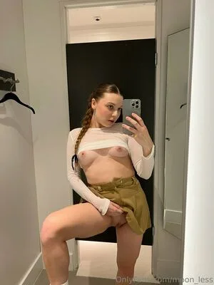 Moon Less OnlyFans Leaked Free Thumbnail Picture - #mawC8VXZVq