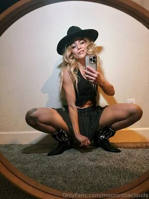 Moonintheclouds OnlyFans Leaked Free Thumbnail Picture - #7SWdjwyGai