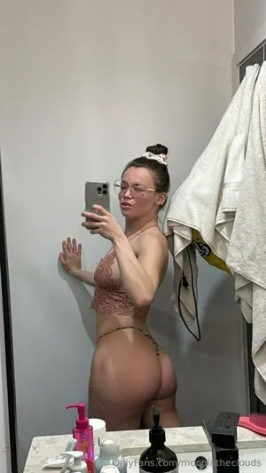 Moonintheclouds OnlyFans Leaked Free Thumbnail Picture - #UNFmTnsGLs