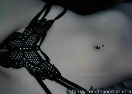 Moonscarletta OnlyFans Leaked Free Thumbnail Picture - #tCn0CtHIYq