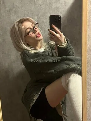 moonsimorfin OnlyFans Leaked Free Thumbnail Picture - #Lmi0VKJ3Ep
