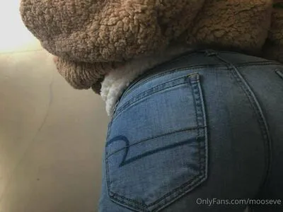 Mooseve OnlyFans Leaked Free Thumbnail Picture - #4jciGVH4gn