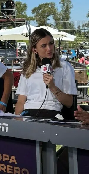 Morena Beltran OnlyFans Leaked Free Thumbnail Picture - #3tsHJvYnFu