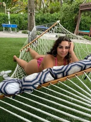 Moreoflettie OnlyFans Leaked Free Thumbnail Picture - #GjWsX4SHup