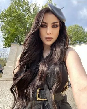 Morgana Threnody In Velvet OnlyFans Leaked Free Thumbnail Picture - #B2P6Boxq5i