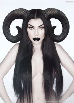 Morgana Threnody In Velvet OnlyFans Leaked Free Thumbnail Picture - #uOFlxvxTTV