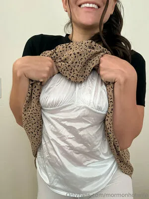Mormonhotwife OnlyFans Leaked Free Thumbnail Picture - #wrYj9dp5N8