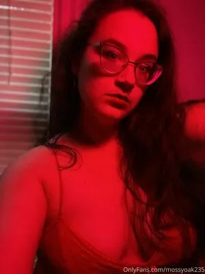 Mossyoak235 OnlyFans Leaked Free Thumbnail Picture - #74WbkLszPh