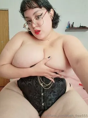 Moth Free555 OnlyFans Leaked Free Thumbnail Picture - #od3sxdZMiO