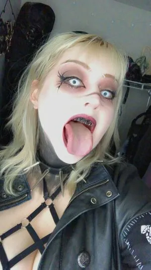 Mother Macabre OnlyFans Leaked Free Thumbnail Picture - #x8OQt7Wz0m
