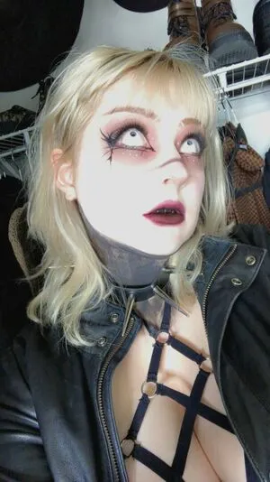Mother Macabre OnlyFans Leaked Free Thumbnail Picture - #xDACTuHo6x