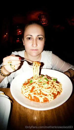 Motherknowsbest83 OnlyFans Leaked Free Thumbnail Picture - #4jIEk6R5yi