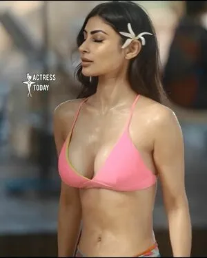 Mouni Roy OnlyFans Leaked Free Thumbnail Picture - #sJXKGOFmU1