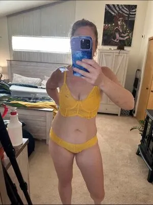 Mountain Mom Kay OnlyFans Leaked Free Thumbnail Picture - #klLEAaH9Hw