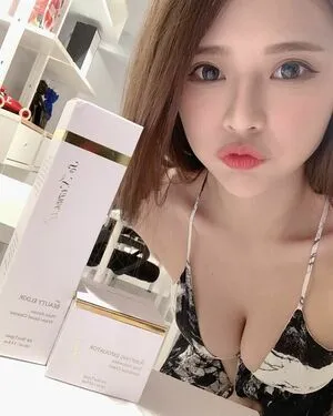 Mov19960908 OnlyFans Leaked Free Thumbnail Picture - #1S1KvA6Yyo