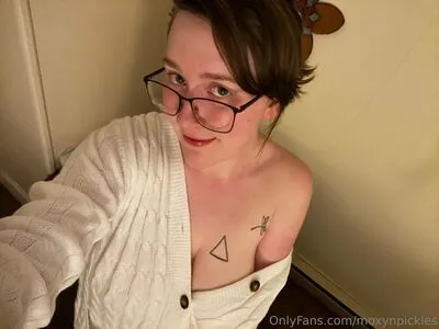 Moxynpickles OnlyFans Leaked Free Thumbnail Picture - #X2aPG1QKUt