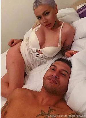 Mrandmrsjewels OnlyFans Leaked Free Thumbnail Picture - #aS1Ei9oIWv