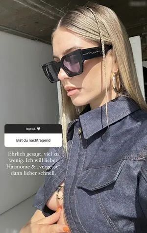 Mrs Bella OnlyFans Leaked Free Thumbnail Picture - #8zNgKiz2iI