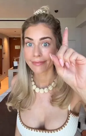 Mrs Bella OnlyFans Leaked Free Thumbnail Picture - #O8zlBnK5AH