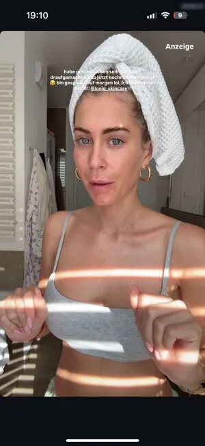 Mrs Bella OnlyFans Leaked Free Thumbnail Picture - #fW4D8rHct3