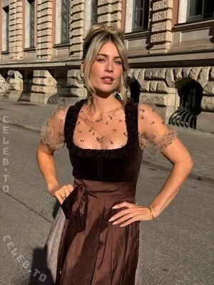 Mrs Bella OnlyFans Leaked Free Thumbnail Picture - #pAmdEsIddS