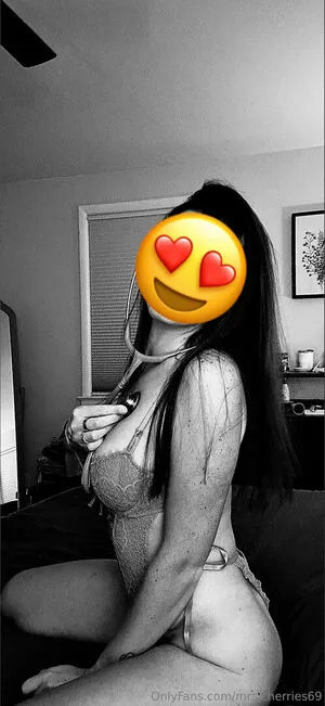 Mrs Cherries69 OnlyFans Leaked Free Thumbnail Picture - #oRVGXmqtE7