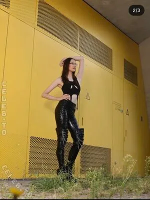 Mrs Crazy OnlyFans Leaked Free Thumbnail Picture - #NxFQ0thNG9