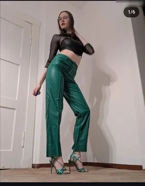 Mrs Crazy OnlyFans Leaked Free Thumbnail Picture - #bo54vcsdbq