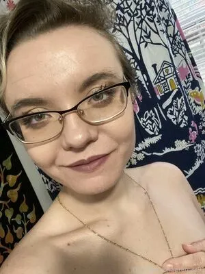 Mrs Dainty OnlyFans Leaked Free Thumbnail Picture - #cGdjFxTXAt