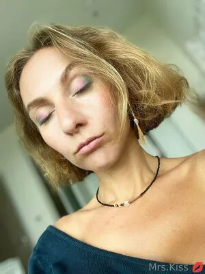 Mrs Kissvhs OnlyFans Leaked Free Thumbnail Picture - #4fMT9BZZOj